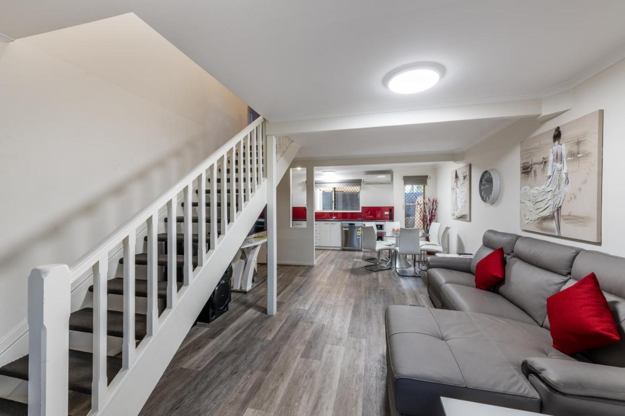 Athena Motel Apartments Toowoomba Extérieur photo